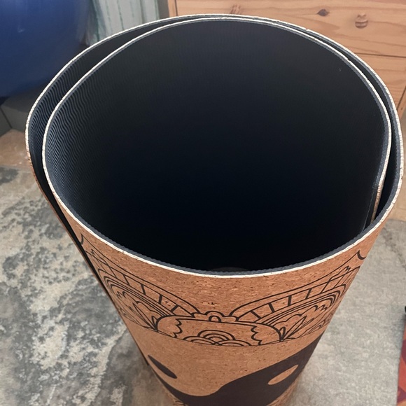 Yoloha yoga mat - Picture 3 of 3